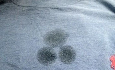 Textile oil stains