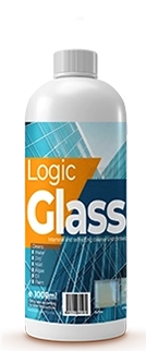 Advanced glass cleaner