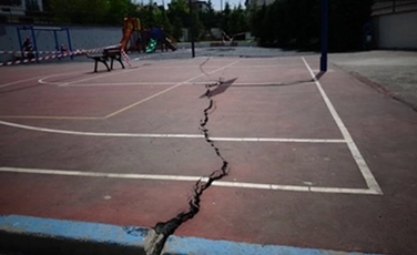 Sportplatz Rissreparatur